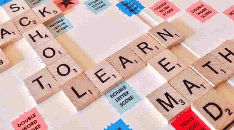 Kurs angielskiego online dla początkujących – czy naukę języka warto zaczynać od kursów online?